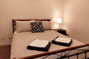 Unique Lvl 1 Apartment Morphett